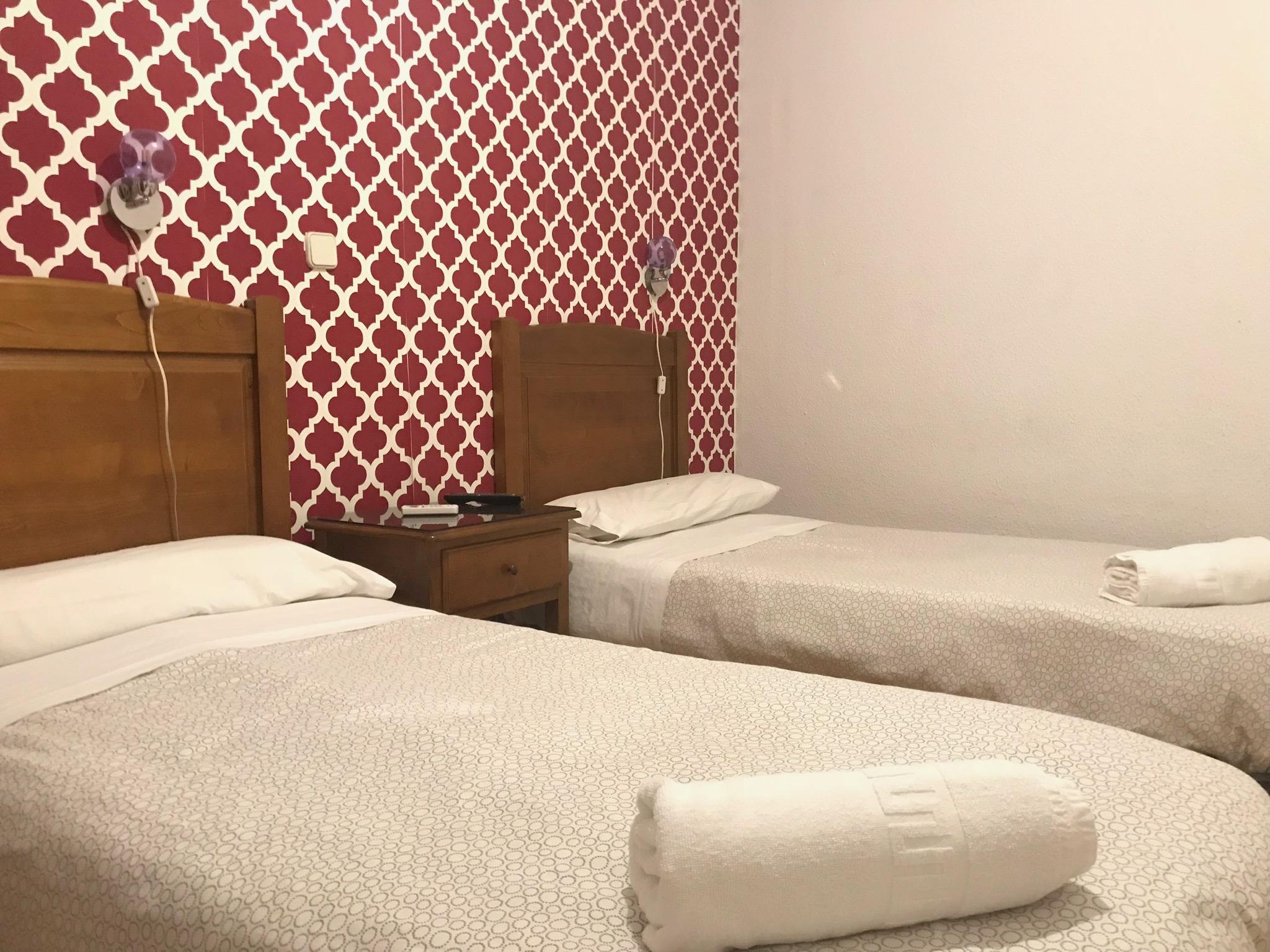 Hostal Los Perales Madrid Exterior photo A room at the hotel